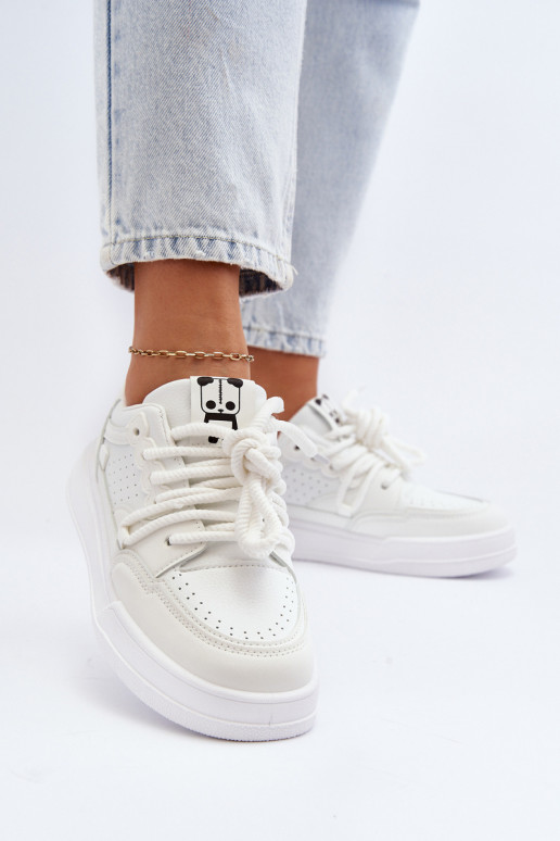Sneakers modeļa apavi Eko baltas krāsas Avanalis Sneakers modeļa apavi Eko baltas krāsas Avanalis
