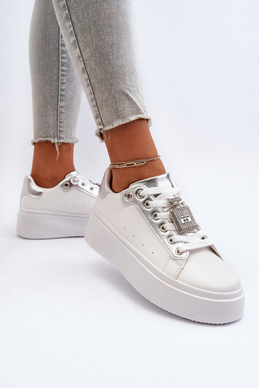 Sneakers modeļa apavi ar ornamentiem baltas krāsas Celedria Sneakers modeļa apavi ar ornamentiem baltas krāsas Celedria