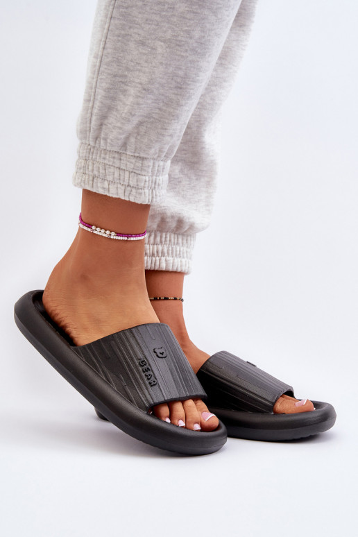 Čības Vieglas čības uz pirksta melnas krāsas Fenicva