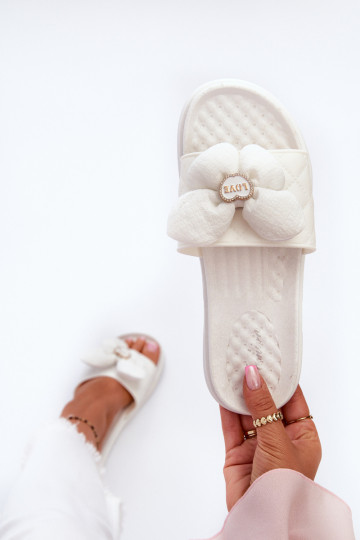 sieviešu čības ar ornamentiemj Platformie baltas krāsas Cedrella 2