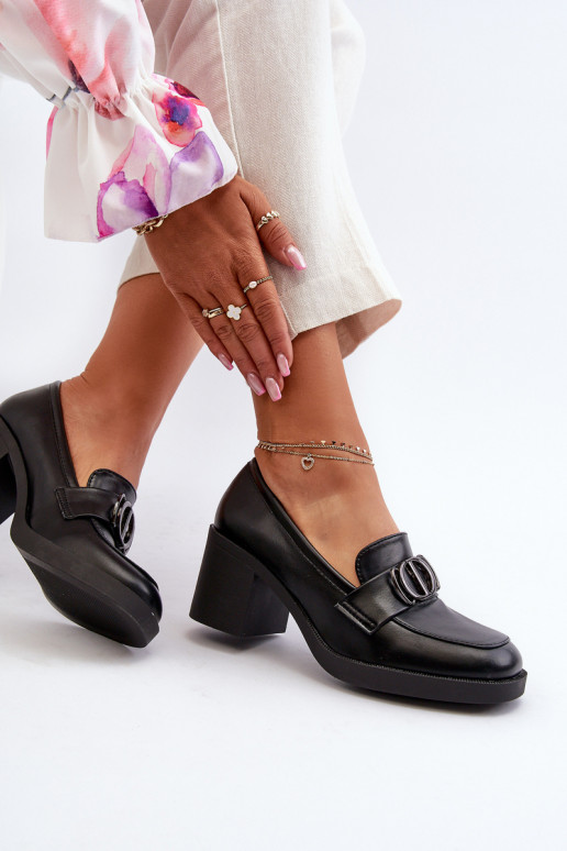 apavi ar papēdi ar ornamentiem melnas krāsas Nedarea