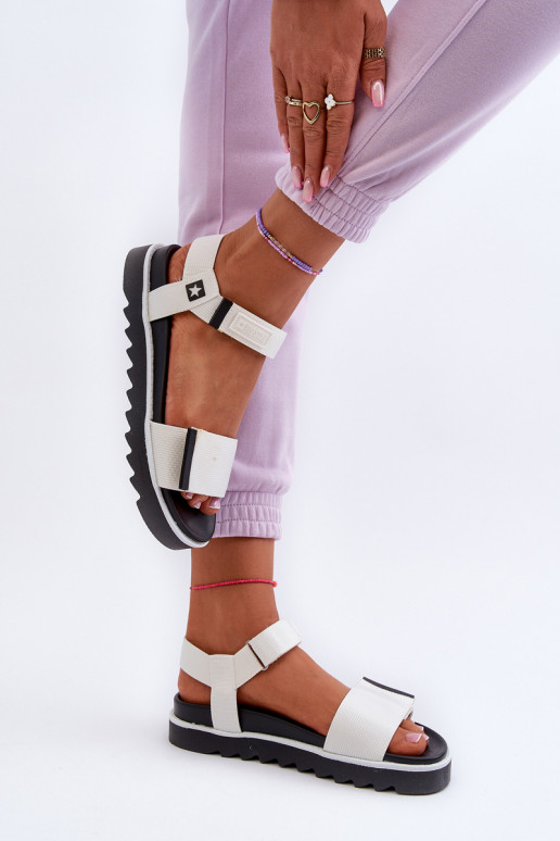 Sieviešu basenes ar platformu Big Star NN274777 baltas krāsas