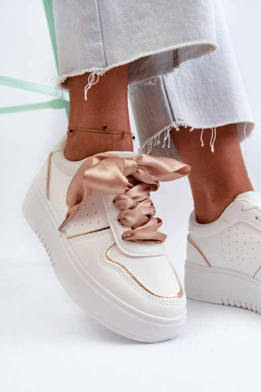 Sneakers modeļa apavi ar platformu baltas krāsas Tessama