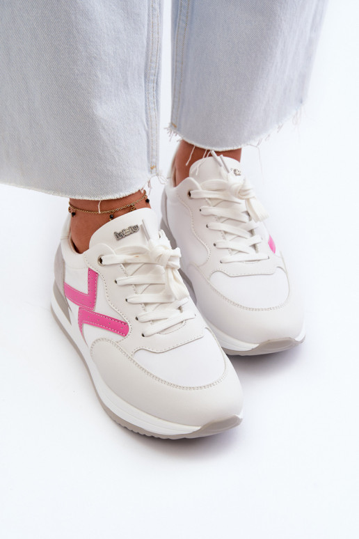 Sneakers modeļa apavi ar platformu INBLU IN000362 baltas krāsas Sneakers modeļa apavi ar platformu INBLU IN000362 baltas krāsas