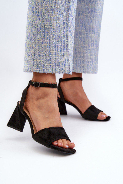 Sieviešu basenes ar papēdi Z u Melns Upttima