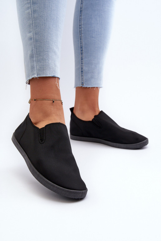 Sporta apavi brīvā laika apavi Slip-On melnas krāsas Lovinia