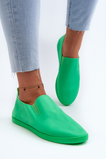 Sporta apavi brīvā laika apavi Slip-On Zaļas krāsas Lovinia