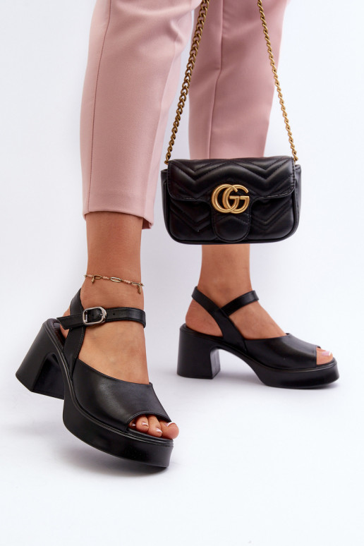 Sieviešu basenes   ar papēdi Vinceza 66627 Melns