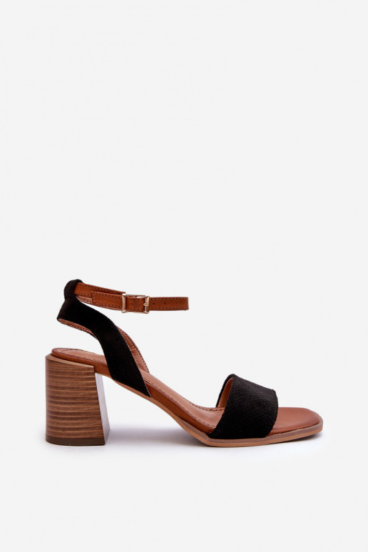 Sieviešu basenes Z u Melns Ronvia