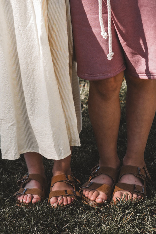 sandales Bērnu apavi  ar lipīgām aizdarēm brūnas krāsas Rorria sandales Bērnu apavi  ar lipīgām aizdarēm brūnas krāsas Rorria
