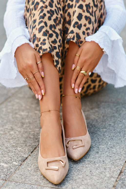 Kurpes  ar ornamentiem owe S.Barski KV27-034 smilšu krāsas Kurpes  ar ornamentiem owe S.Barski KV27-034 smilšu krāsas