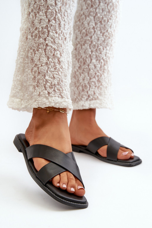 sieviešu čības ar platiem papēžiem no eko ādas S.Barski KV27-002 Melns