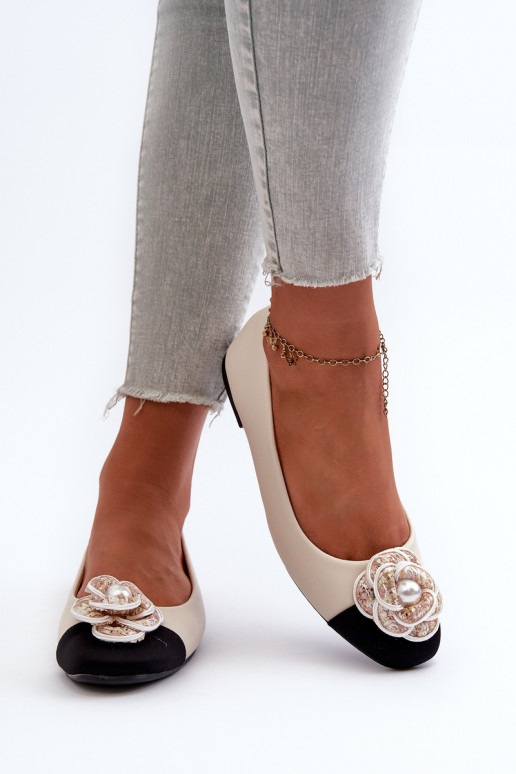 Balerīnas  Eko    Detalem smilšu krāsas Divinella Balerīnas  Eko    Detalem smilšu krāsas Divinella