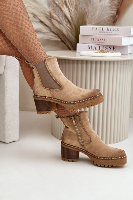 Sieviešu puszābaki siltināti ar papēdi owe smilšu krāsas Irissinae Sieviešu puszābaki siltināti ar papēdi owe smilšu krāsas Irissinae