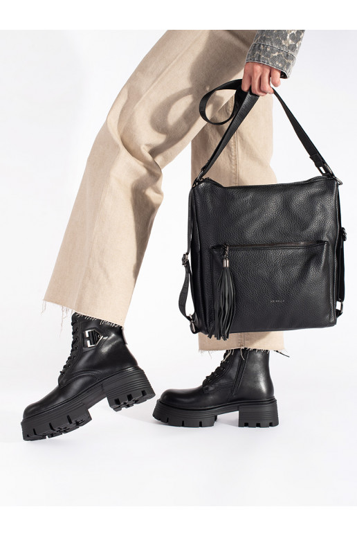   Melnas krāsas zābaki 