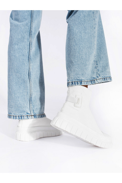 baltas krāsas  kurpes ar platformu