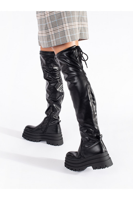 Melns garie zābaki ar platformu Melns garie zābaki ar platformu