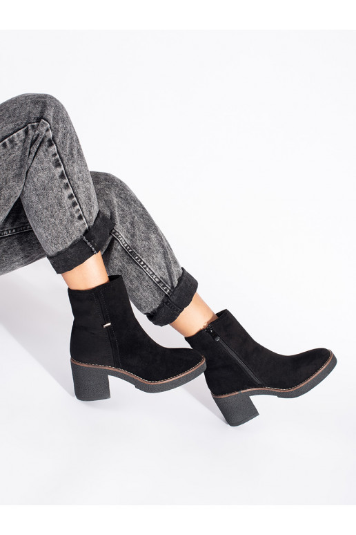 zamšādas Melnas krāsas 