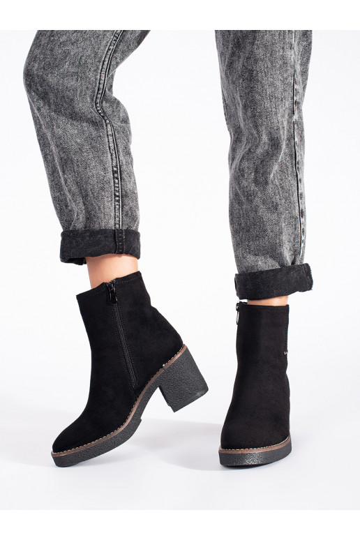 zamšādas Melnas krāsas 