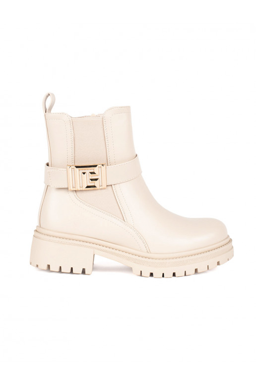 ziloņkaula krāsas  zābaki 