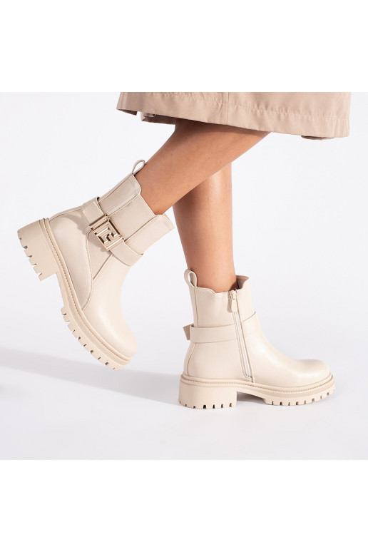 ziloņkaula krāsas  zābaki 