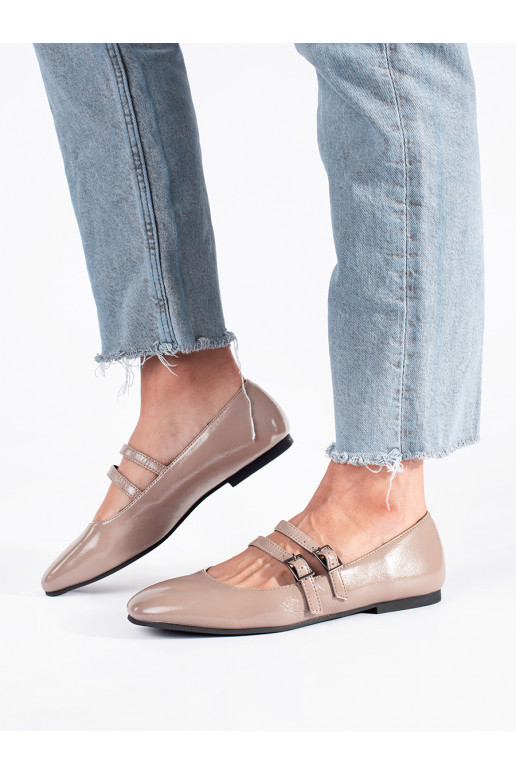 smilšu krāsas  balerīnas