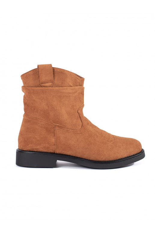 brūnas krāsas    brūnas krāsas