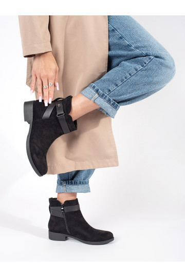 Melns  sieviešu zābaki