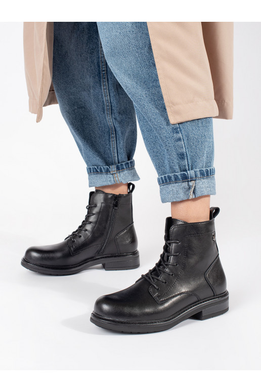 Melns  sieviešu zābaki   Sergio Leone