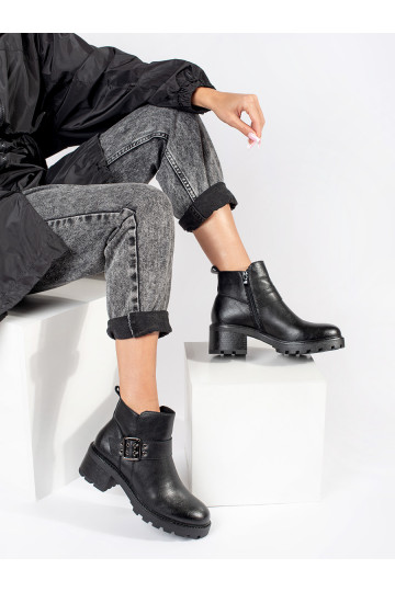 Melns   sieviešu zābaki   Sergio Leone 2