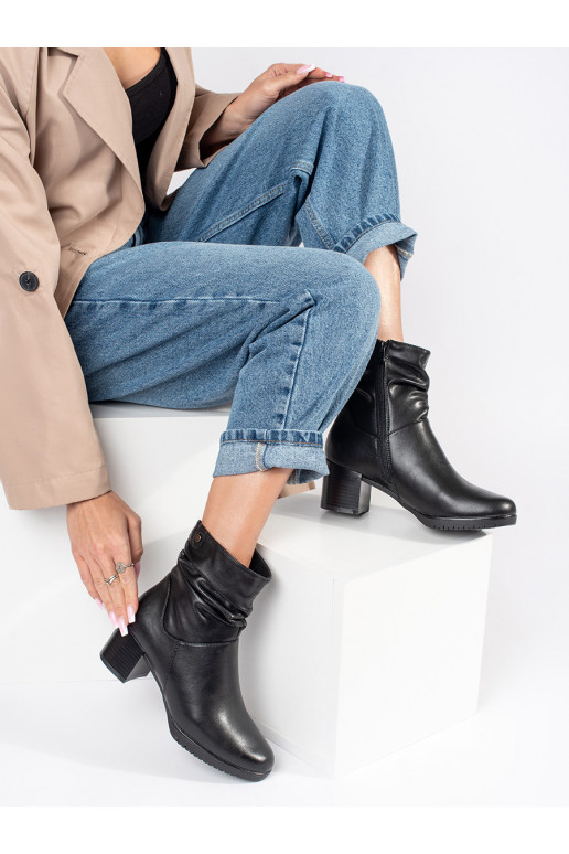 Melns   sieviešu zābaki uz papēža  Sergio Leone