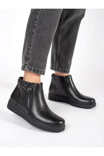 Melns    zābaki  Sergio Leone 2