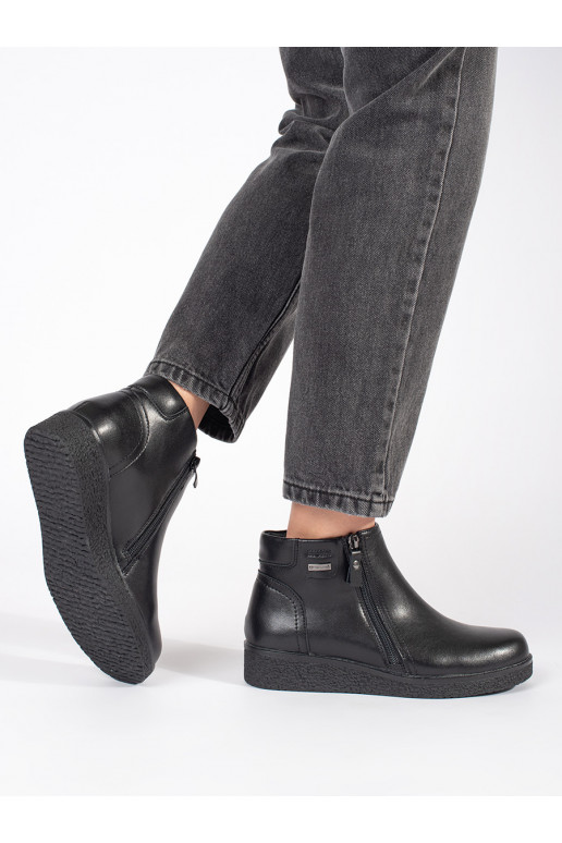 Melns    zābaki  Sergio Leone