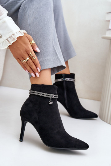 siltināti Sieviešu puszābaki ar papēdi ar dekorētiem papēžiem owe Vinceza 16469 Melns