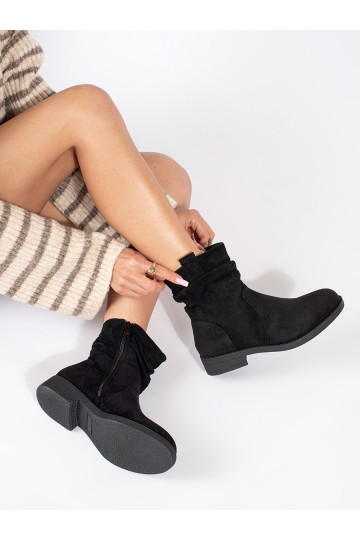 Melns  sieviešu zābaki