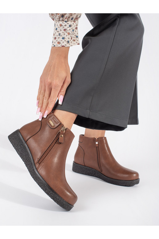 brūnas krāsas    zābaki  Sergio Leone