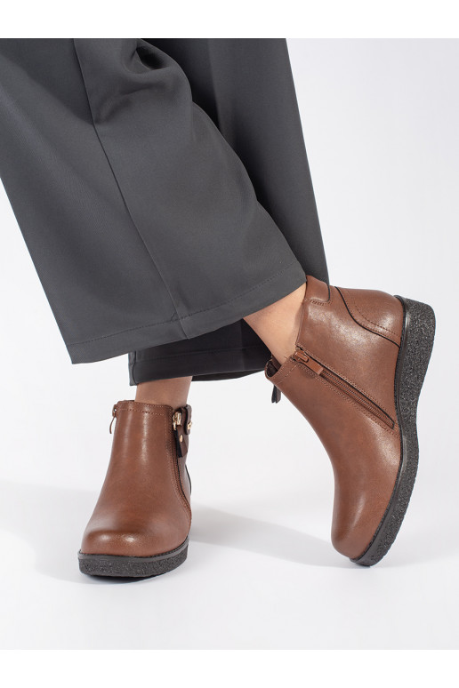 brūnas krāsas    zābaki  Sergio Leone