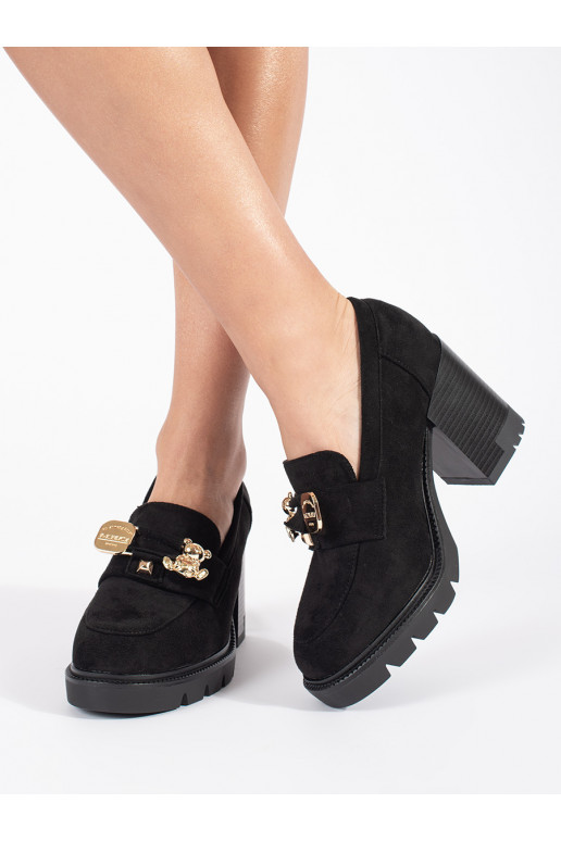 Melns Sieviešu zābaki   z metalowym zdobieniem Melns Sieviešu zābaki   z metalowym zdobieniem