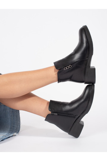 Melns  sieviešu zābaki  2