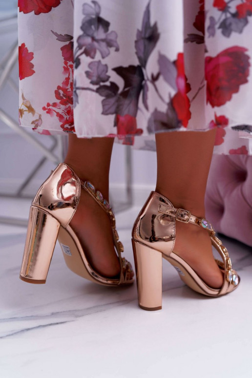 Sieviešu Lu Boo augstpapēžu sandales... Sieviešu Lu Boo augstpapēžu sandales...