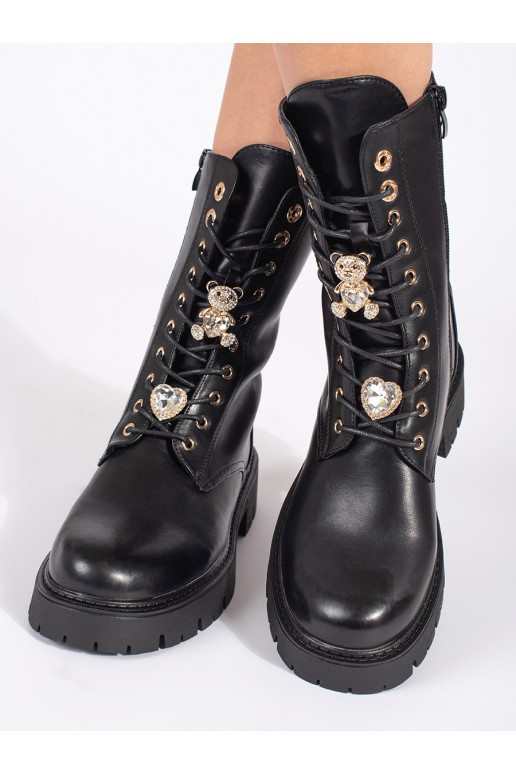 Melns  zābaki zābaki ar platformu z przypinkami Melns  zābaki zābaki ar platformu z przypinkami