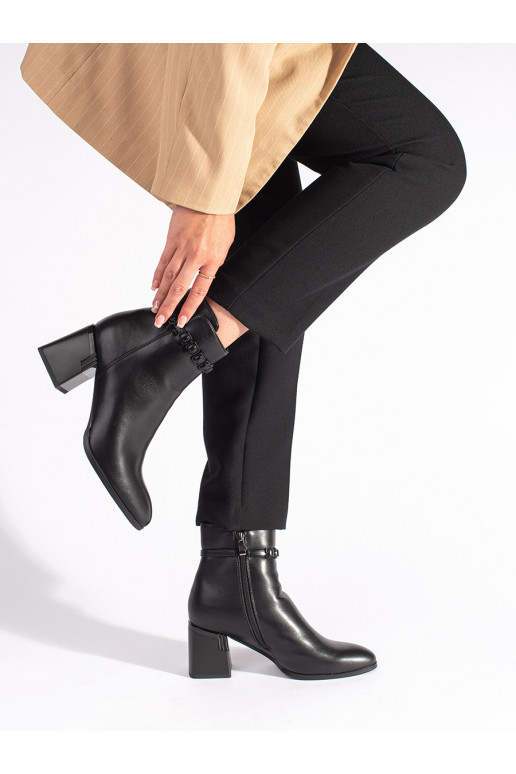 Melns  sieviešu zābaki uz papēža