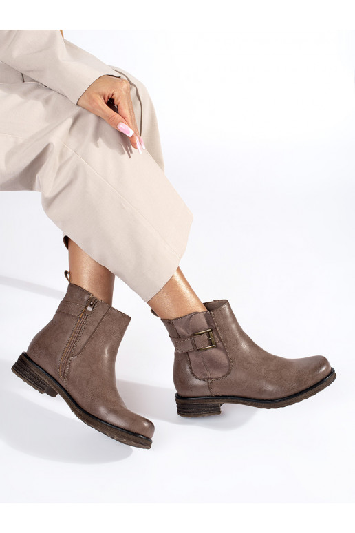 brūnas krāsas sieviešu zābaki 