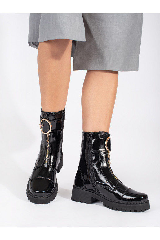 Melns lakoti puszābaki z ozdobnym zamkiem