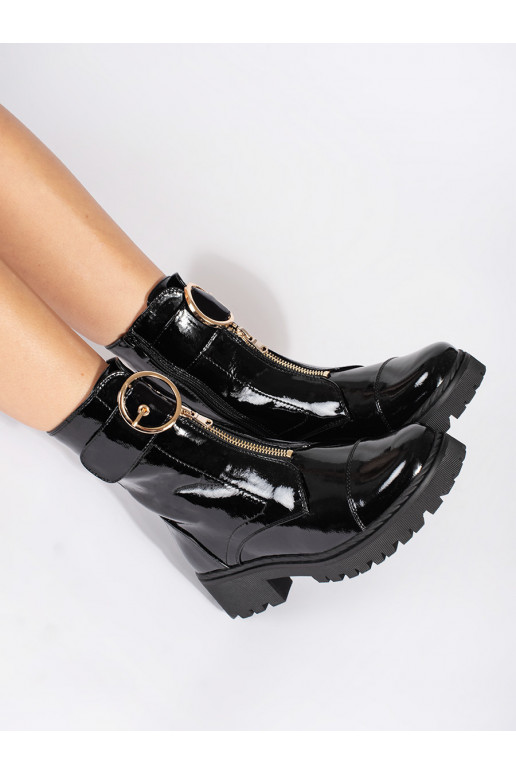 Melns lakoti puszābaki z ozdobnym zamkiem