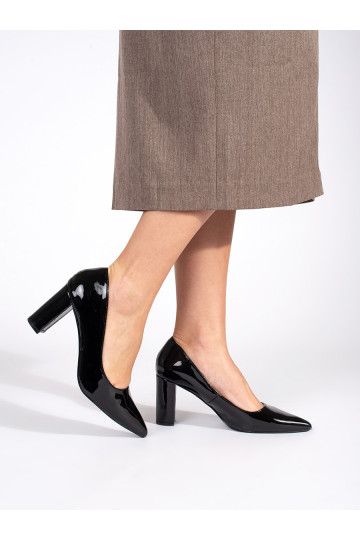 Eleganta stila  Melnas krāsas puszābaki uz papēža