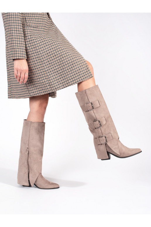 smilšu krāsas  Sieviešu zābaki uz papēža  smilšu krāsas  Sieviešu zābaki uz papēža