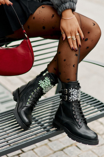 siltināti zābaki Sieviešu puszābaki ar dekorētiem papēžiem I ar sprādzēmmi Melns Viveria