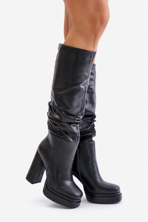 Melni Beridra slip-on platformas zābaki ar papēžiem un RUFFLES melnā krāsā