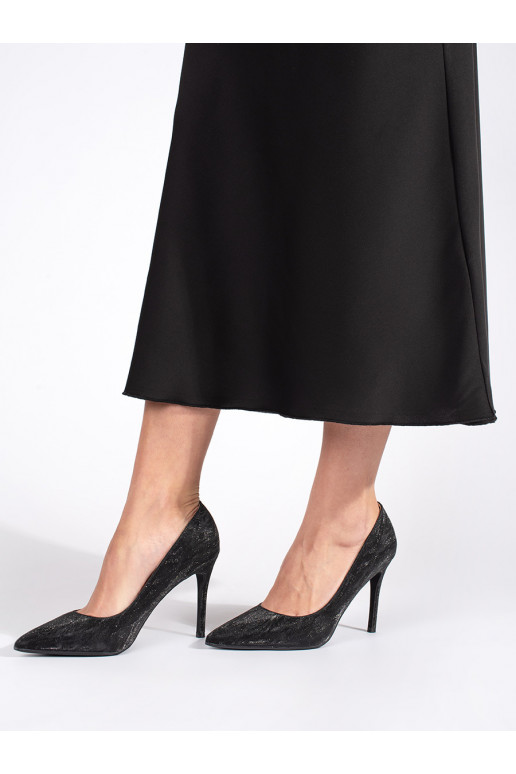 Melns  puszābaki puszābaki